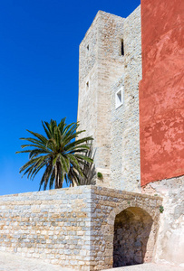 巴利阿里群岛埃尔维萨伊比萨老城达尔特维拉教堂后面的城墙区
