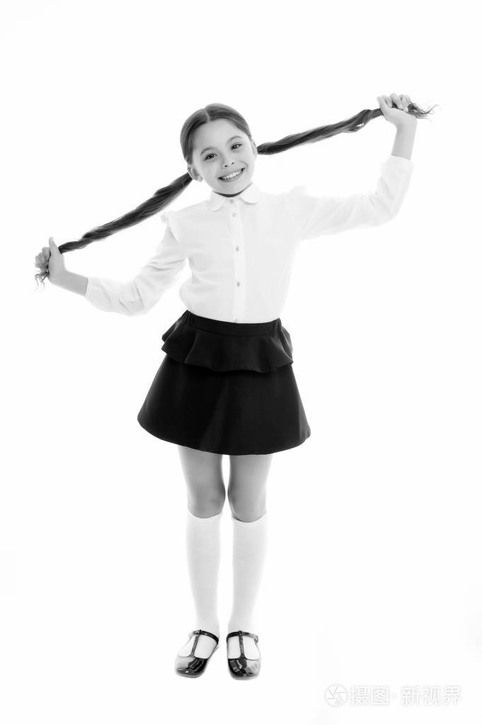为她的长发感到骄傲小女孩迷人的马尾辫发型可爱的快乐白色背景儿童