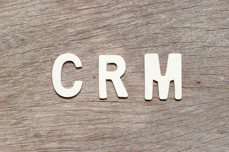 木材背景下CRM客户关系管理的缩写中的字母表字母