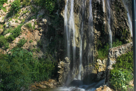 瀑布岩绿景景观自然旅游山自然美化旅游景观绿地自然