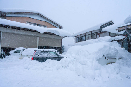 日本吉夫楚布冬季降雪。