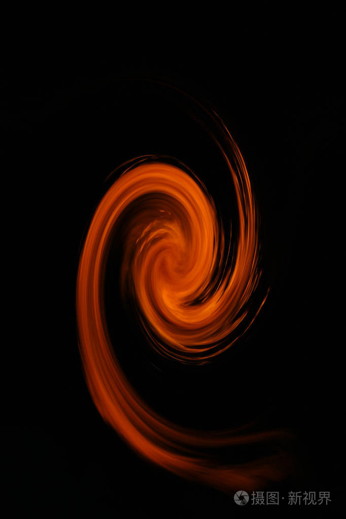 黑色背景的魔法火焰