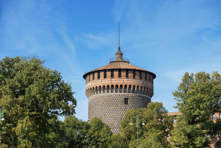 米兰隆巴迪意大利XV世纪的Sforza城堡CastelloSforzesco圣灵塔TorrionediSanto精神塔。