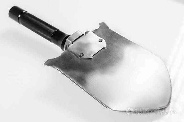 带有冲击板的铲子具有白色背景上的锤子功能