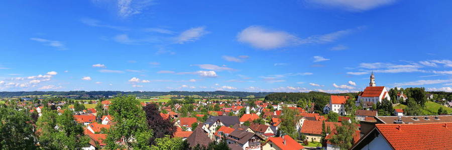 Bad Groenenbach是德国巴伐利亚的一个城市，有许多历史景点
