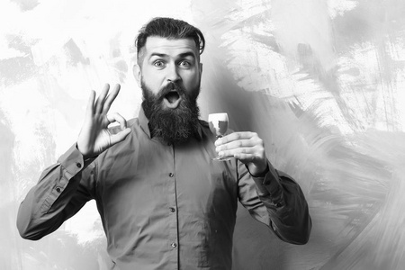 棕色高加索图片