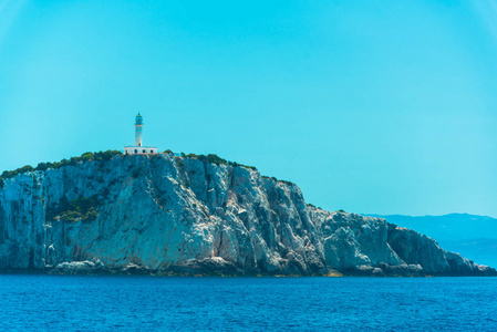 海上海岸岩石灯塔风景图片