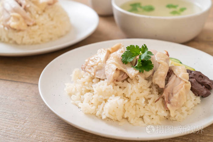 海南鸡饭或蒸鸡饭亚洲菜式