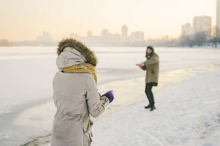 s Day, playing snowballs and playing joy.