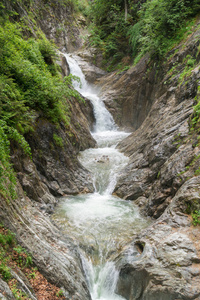 瑞士阿尔卑斯山杜杜兰三峡瀑布图片