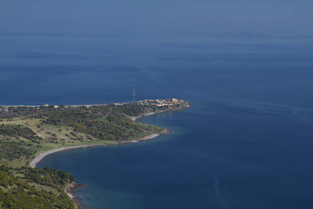 从卡兹达吉山宙斯祭坛上看到爱琴海和莱斯沃斯岛。