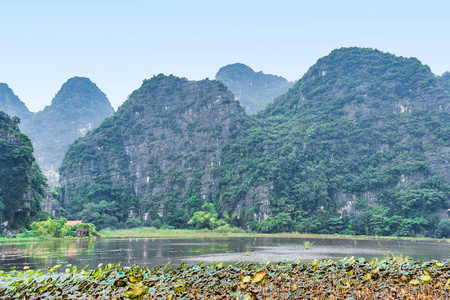 越南宁本山的山景