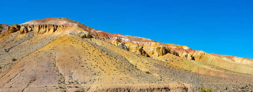 火星地貌的不同色调的粘土山，KyzylChin山谷，崔大草原，阿尔泰共和国