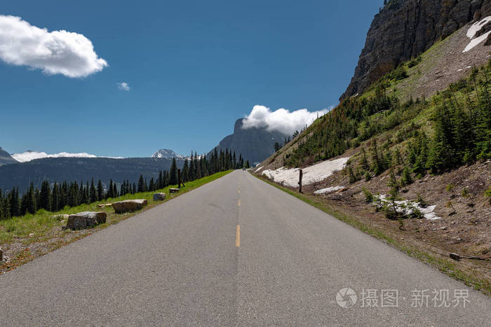 美丽的冰川国家公园景色属于太阳路