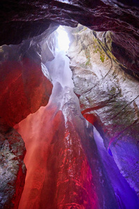 瀑布瓦隆洞穴公园靠近加尔达湖，瓦隆峡谷，特伦蒂诺阿尔托阿迪格，意大利