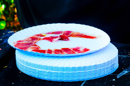 加蒙塞拉诺传统西班牙火腿切片