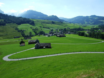 瑞士内罗登阿彭策尔县阿彭策勒兰地区的农场和牧场