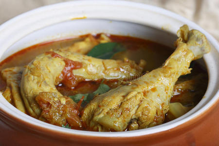 kozhambu是一种来自泰米尔纳德邦的辣味非蔬菜肉汁。