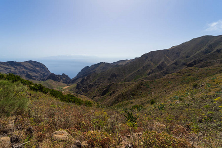 蒂诺马西夫MacizodeTeno的Vew是三个火山地层之一，产生了西班牙的特内里费加那利岛。 从米拉多阿尔托斯德巴拉坎