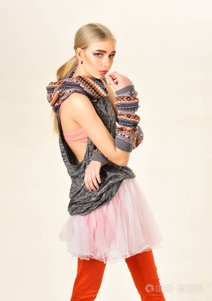 嬉皮士女人与时尚化妆.时尚的女人肖像.时尚模特的美丽和时尚造型.