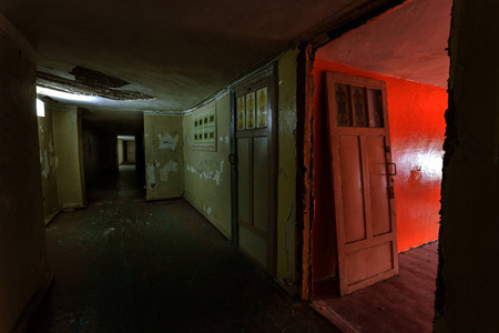 通往地狱的入口图片