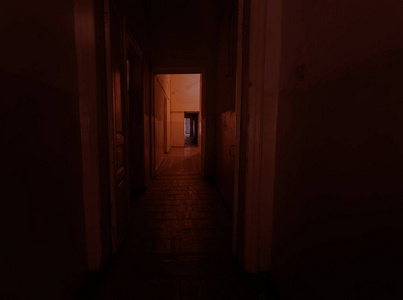 黑暗的走廊。 一所废弃的房子里黑暗的空走廊隧道的神秘内部。 黑暗神秘的走廊。 一条废弃的通往地狱的道路的内部。 一座废弃的旧建筑
