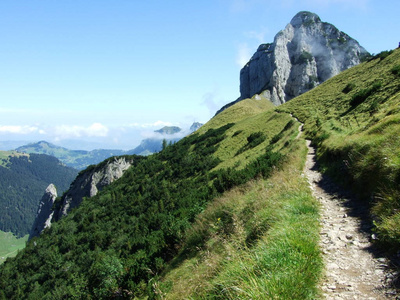 瑞士阿彭策尔内罗登阿尔泼斯坦山脉的景观和环境