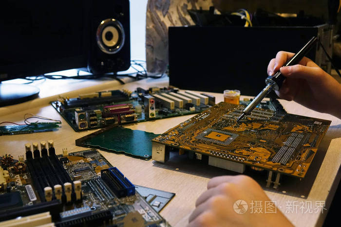 电子设备和印刷电路板的维修