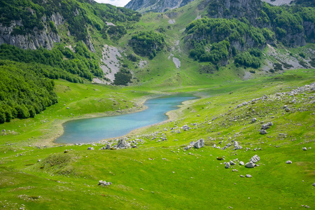 小蓝山湖，高山，高山