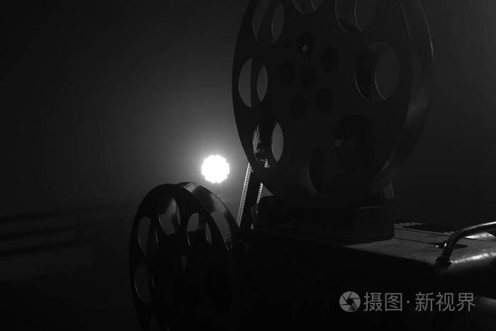 老式电影放映机.胶卷.又黑又白.静物,特写