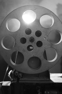 老式电影放映机.胶卷.又黑又白.静物,特写照片