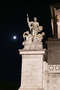 意大利罗马城圣地祭坛上的雕像