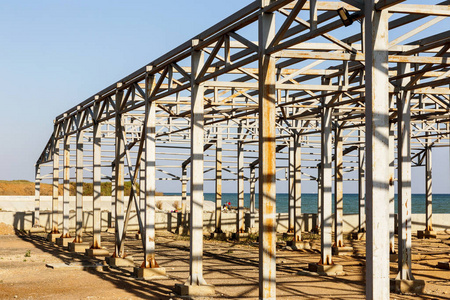 框架式工业建筑金属结构. 轻质金属框架结构.