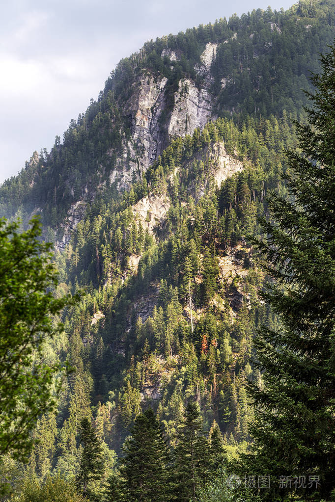 保加利亚的皮林山. 专辑日历邮车的夏季山景