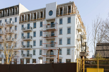 新型现代多层公寓式住宅综合体的建设典型的多层住宅小区景观照片