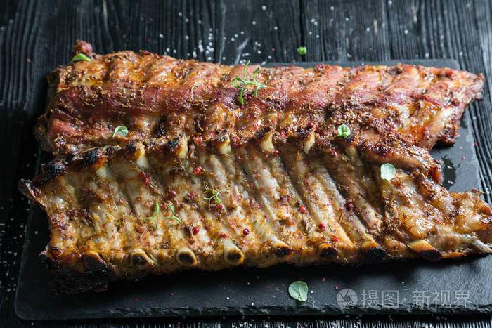 烤排骨加烧烤酱