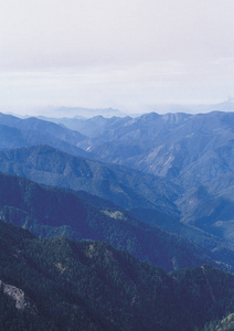 岩石山的美丽景色