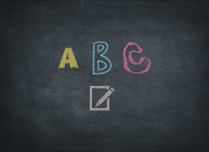 在黑板或黑板上写ABC，在学校和教育中学习，以表示概念