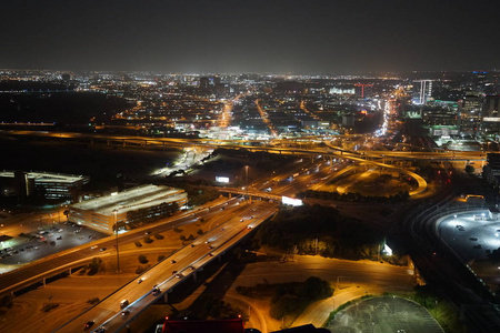 夜景道路交通