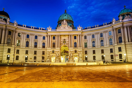 维也纳的霍夫堡宫, 美丽的暮色景观