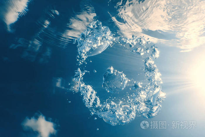 有阳光的水下气泡 水下背景气泡 照片 正版商用图片16j6zj 摄图新视界 有阳光的水下气泡 水下背景气泡 照片 正版商用图片16j6zj 摄图新视界