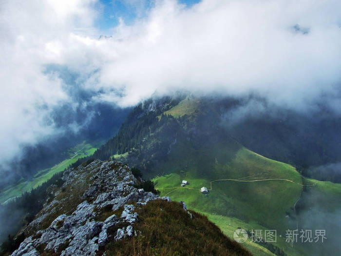 瑞士阿彭策尔Innerrhoden州阿尔普西格尔山区山顶全景