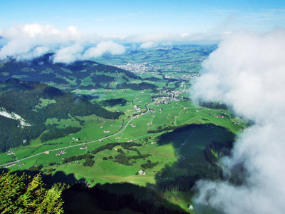 瑞士阿彭策尔Innerrhoden州阿尔普西格尔山区山顶全景