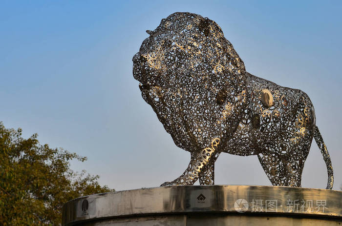 印度制造运动的象征,印度德里的康涅狄格州由钢铁制成的狮子.