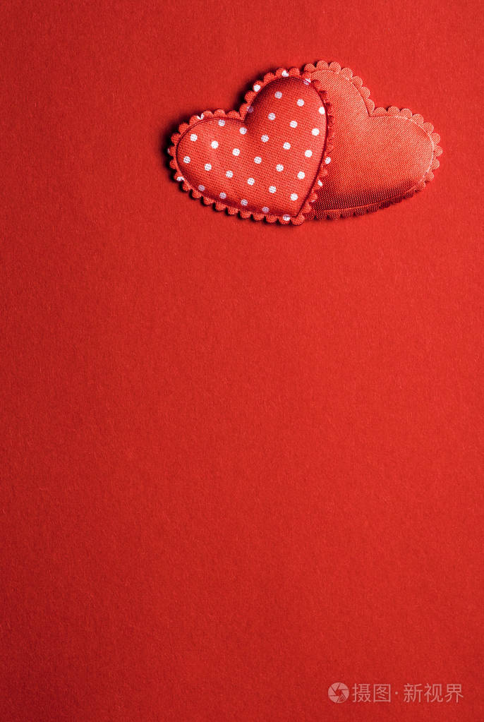 红色背景图片与二颗心照片-正版商用图片16l0li-摄图新视界