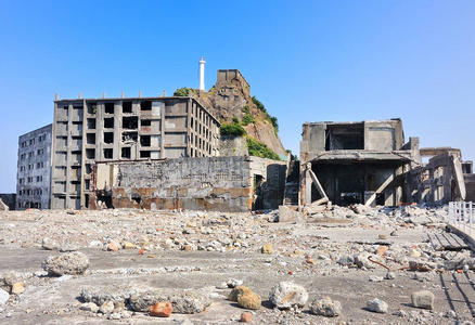 日本冈岛废弃建筑物照片