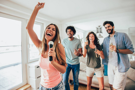 家庭卡拉ok图片