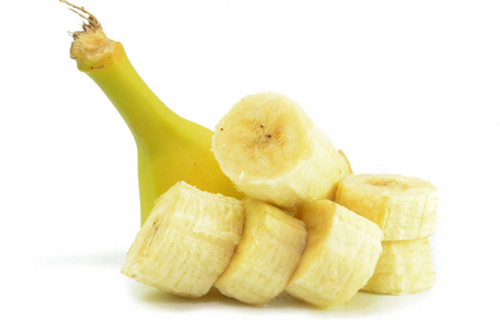 白色背景下分离的成熟香蕉图片