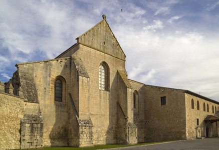 靠近西班牙伯戈斯的圣玛丽亚拉雷德胡尔加斯修道院