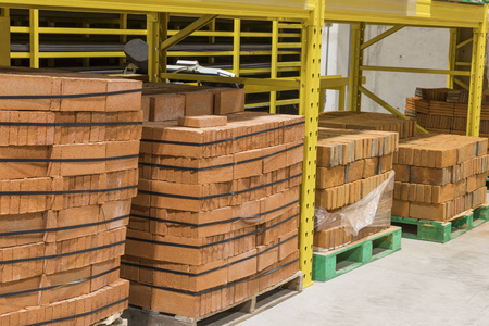 施工材料仓库图片